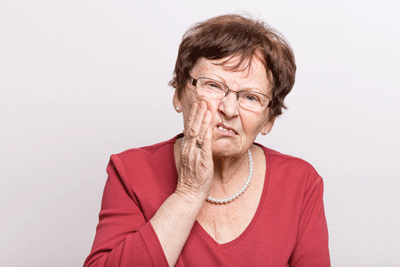 woman with toothache